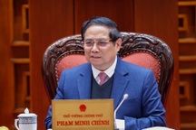 Thủ tướng họp với Bộ Quốc phòng, Bộ Công an về sắp xếp tổ chức bộ máy