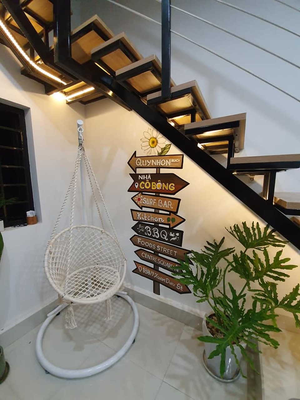 Bỏ Sài Gòn về quê, vợ chồng trẻ chi 200 triệu đồng cải tạo nhà cũ 23m2 - 2 Bỏ Sài Gòn về quê, vợ chồng trẻ chi 200 triệu đồng cải tạo nhà cũ 23m2 - 2