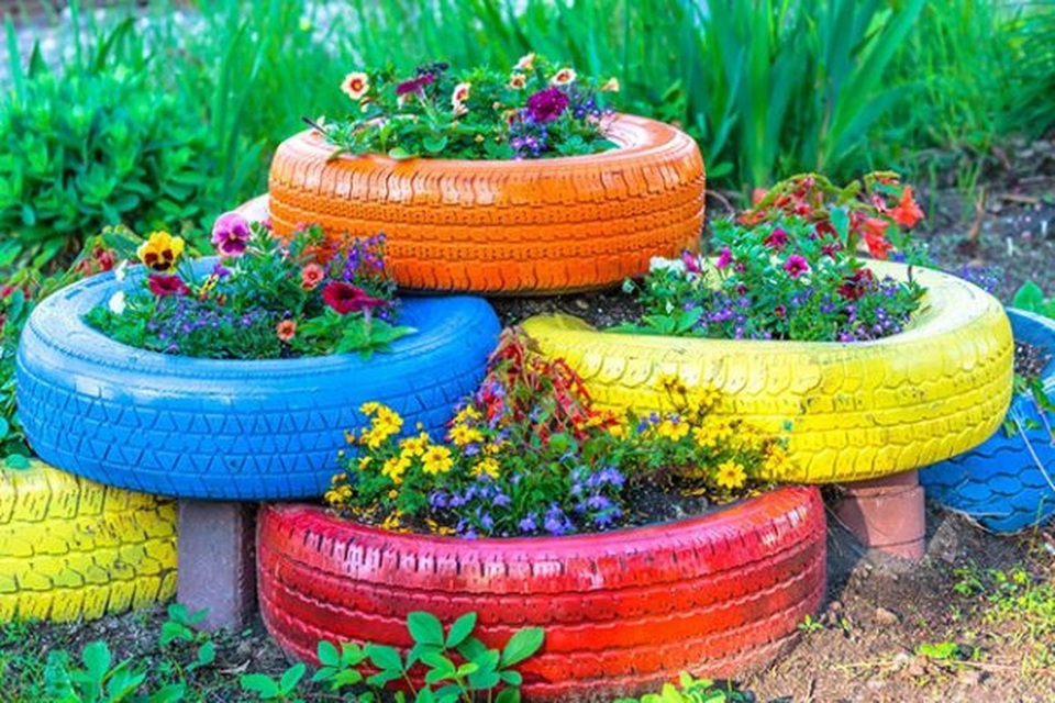 Bất ngờ những món đồ nội thất “đẹp hơn ngoài hàng” được làm từ lốp xe bỏ đi - 5 Bất ngờ những món đồ nội thất “đẹp hơn ngoài hàng” được làm từ lốp xe bỏ đi - 5