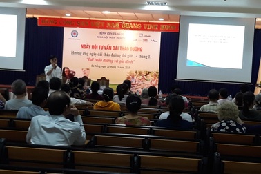 Hàng trăm bệnh nhân được tư vấn về bệnh đái tháo đường