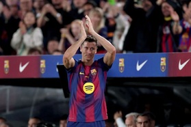 Lewandowski chia tay Barcelona, Carvajal khép lại hành trình ở Real Madrid