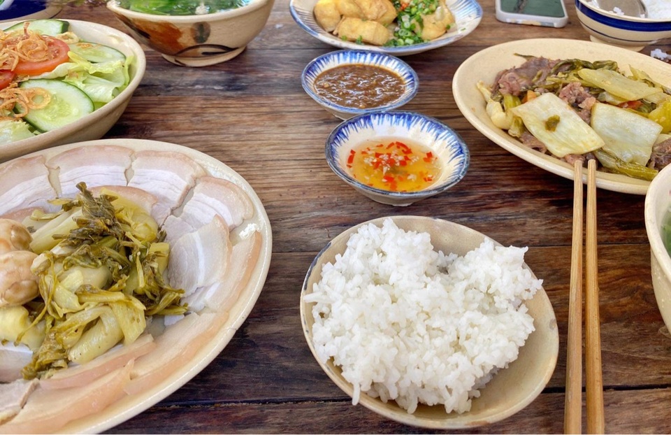 Trốn dịch ở nhà, nhiều bạn trẻ thành nông dân, đầu bếp - 2 Trốn dịch ở nhà, nhiều bạn trẻ thành nông dân, đầu bếp - 2
