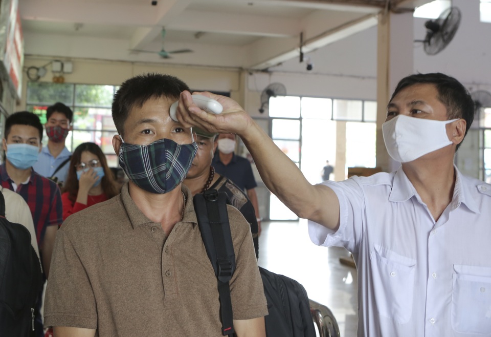 Hà Nội: Các bến xe phòng chống dịch Covid-19 ra sao? - 3 Hà Nội: Các bến xe phòng chống dịch Covid-19 ra sao? - 3