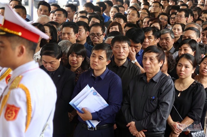 Hàng nghìn người đưa tiễn Thứ trưởng Lê Hải An
