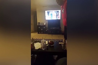 Rộ lên trào lưu bước qua "chiếc hộp vô hình"