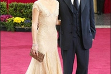 Chồng Kate Hudson đệ đơn ly dị