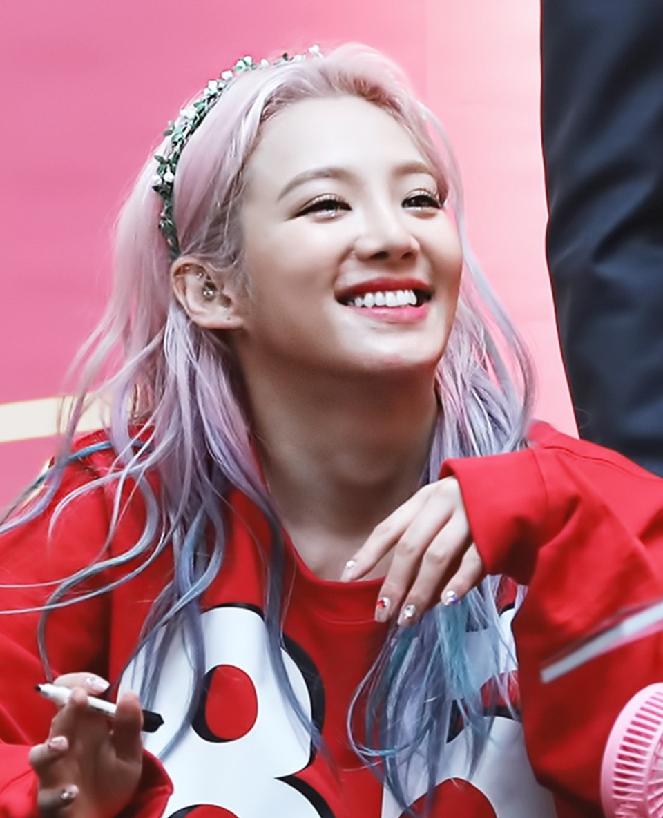 Hyoyeon của SNSD lên tiếng về vụ việc liên quan tới Seungri - 4 Hyoyeon của SNSD lên tiếng về vụ việc liên quan tới Seungri - 4