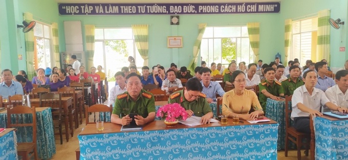 Công an huyện Quảng Điền phát động phong phong trào toàn dân bảo vệ an ninh Tổ quốc, tuyên truyền nâng cao cảnh giác cho người dân về phương thức thủ đoạn hoạt động tinh vi của các loại tội phạm, nhất là trên không gian mạng