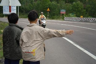 “Trăm phương, nghìn cách” mới đến được trường