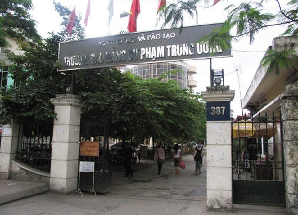 Dừng tuyển sinh đào tạo nhân lực hệ trung cấp ngành sư phạm mầm non - 1 Dừng tuyển sinh đào tạo nhân lực hệ trung cấp ngành sư phạm mầm non - 1