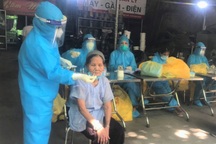 Gia đình 3 thế hệ ở Hòa Bình mắc Covid-19, lây từ khách đến quán cơm