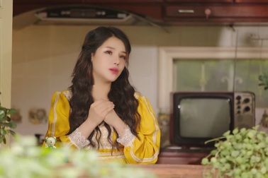 MV "Kẹp tóc màu xanh" của Tô Ngọc Hà