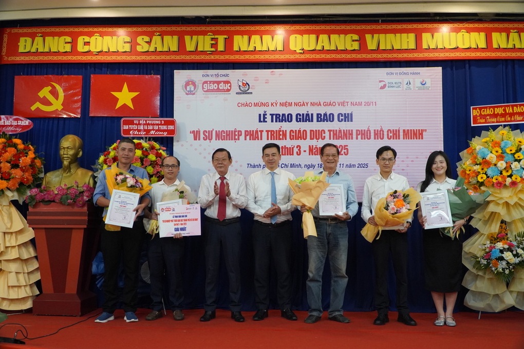 Báo Dân trí đạt Giải Báo chí Vì sự nghiệp phát triển giáo dục TPHCM - 2