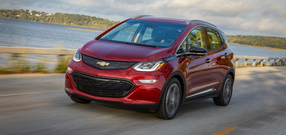 Hãng GM bị kiện vì pin xe điện Chevrolet Bolt cháy nổ gây nguy hiểm - 1 Hãng GM bị kiện vì pin xe điện Chevrolet Bolt cháy nổ gây nguy hiểm - 1
