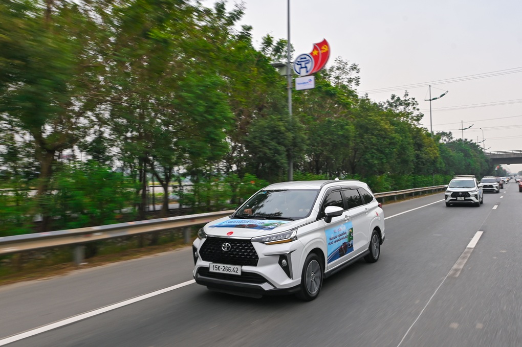 Mua xe Toyota trong tháng 5, khách hàng tiết kiệm hàng chục triệu đồng - 3 Mua xe Toyota trong tháng 5, khách hàng tiết kiệm hàng chục triệu đồng - 3