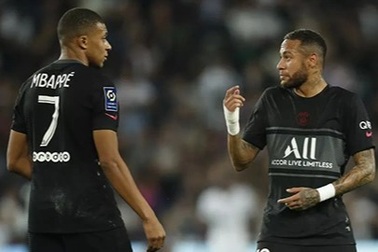 Mbappe tiết lộ gây sốc, khiến nội bộ PSG lục đục