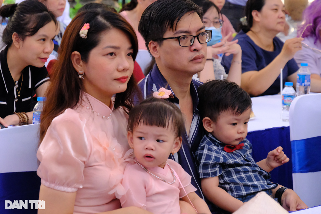 Em bé ống nghiệm đầu tiên tại Việt Nam: Tự hào vì đến được thế giới này - 7 Em bé ống nghiệm đầu tiên tại Việt Nam: Tự hào vì đến được thế giới này - 7