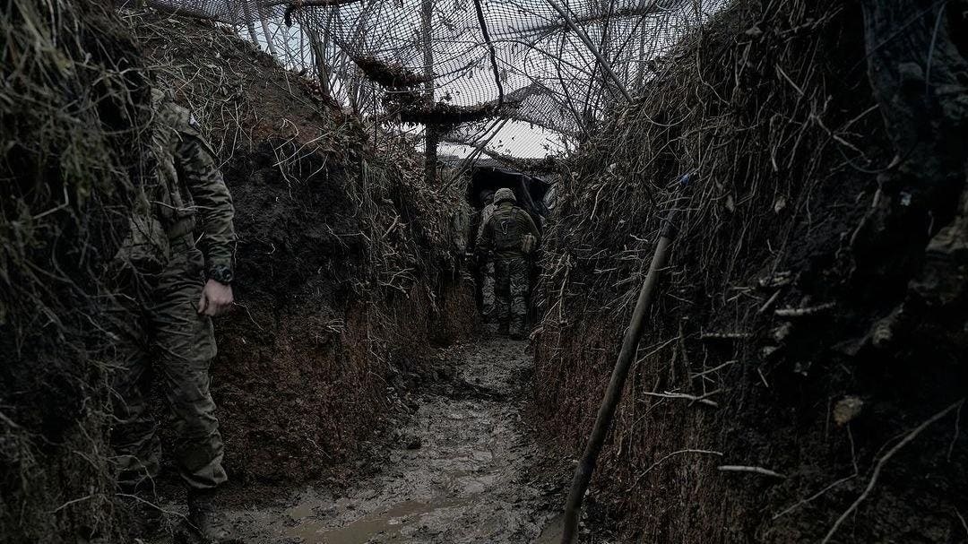 Bagaimana askar Rusia dan Ukraine menangani mimpi ngeri UAV yang memusnahkan parit - 1 Cách binh sĩ Nga - Ukraine đối phó cơn ác mộng UAV công phá chiến hào - 1