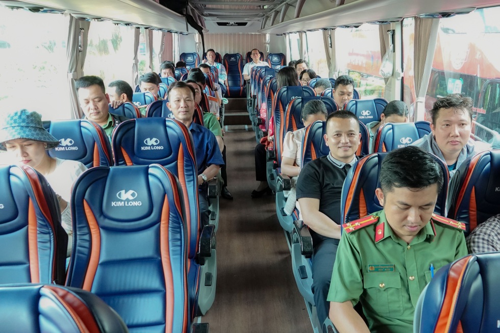 Cán bộ mừng vì được ra biển lớn, chấp nhận ở trọ để tiết kiệm thời gian - 10 Cán bộ mừng vì được ra biển lớn, chấp nhận ở trọ để tiết kiệm thời gian - 10