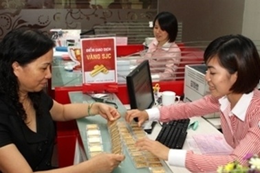 Giá vàng lại nới rộng chênh lệch mua - bán