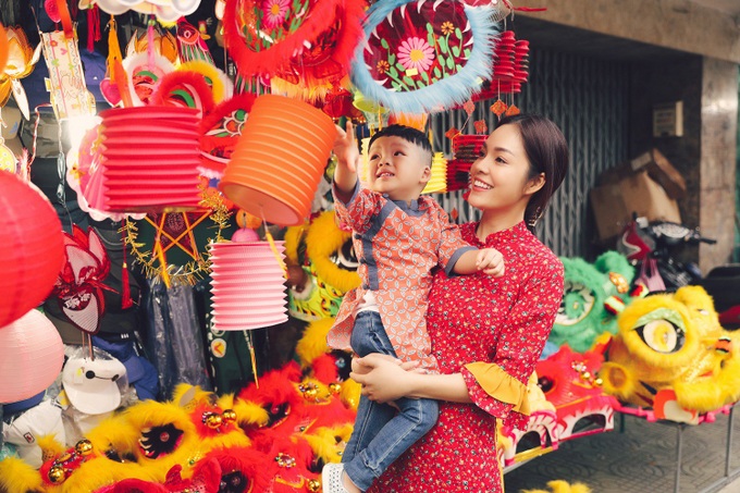 Làm mẹ đơn thân, Dương Cẩm Lynh cố vun vén cho con một tuổi thơ êm đẹp - Ảnh 1. Làm mẹ đơn thân, Dương Cẩm Lynh cố vun vén cho con một tuổi thơ êm đẹp - Ảnh 1.