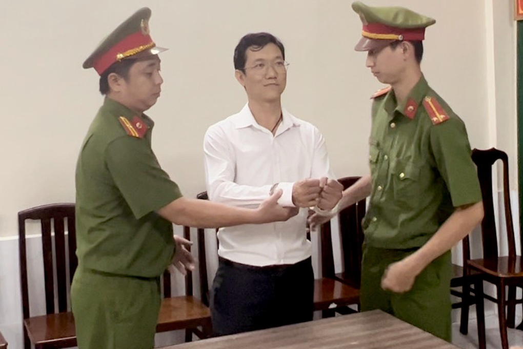 Nhà báo Hàn Ni, luật sư Trần Văn Sỹ, Đặng Anh Quân đối diện hình phạt nào? - 3 Nhà báo Hàn Ni, luật sư Trần Văn Sỹ, Đặng Anh Quân đối diện hình phạt nào? - 3