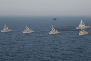 Cách quân đội Mỹ rà phá thủy lôi ở eo biển Hormuz