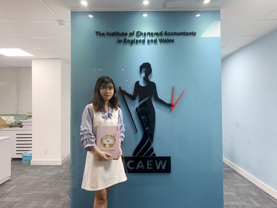 Phạm Nhật Quyên - cô gái nhỏ chinh phục chứng chỉ CFAB trong vòng 9 tháng - 1 Phạm Nhật Quyên - cô gái nhỏ chinh phục chứng chỉ CFAB trong vòng 9 tháng - 1