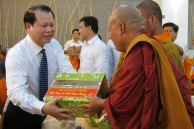 Hơn 1.000 tăng ni về dự họp mặt Tết Chôl Chnam Thmây 