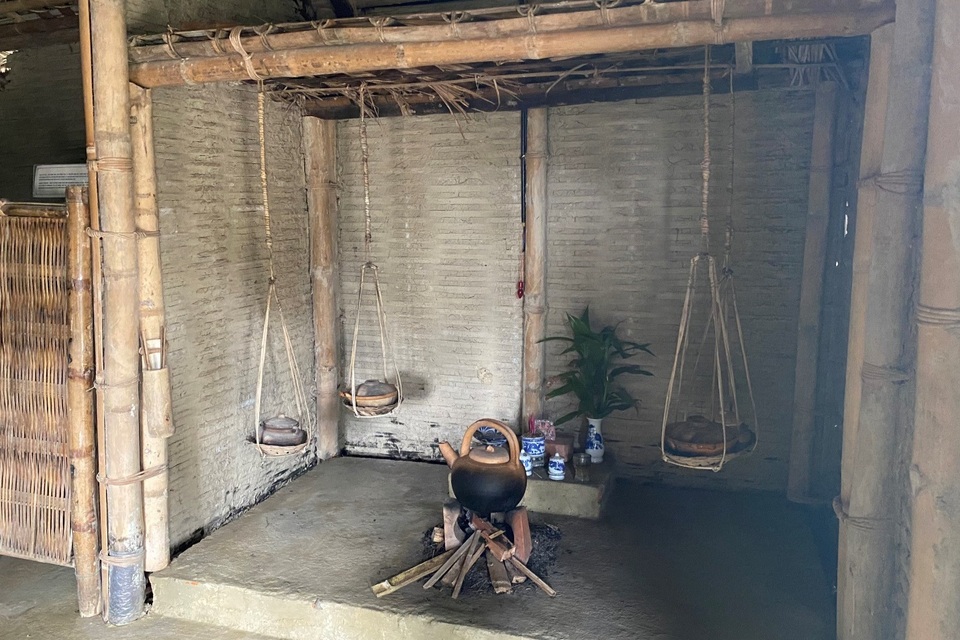 Chuyện chưa kể về 2 ngôi nhà gắn với năm tháng ấu thơ của Bác Hồ tại Huế - 14 Chuyện chưa kể về 2 ngôi nhà gắn với năm tháng ấu thơ của Bác Hồ tại Huế - 14