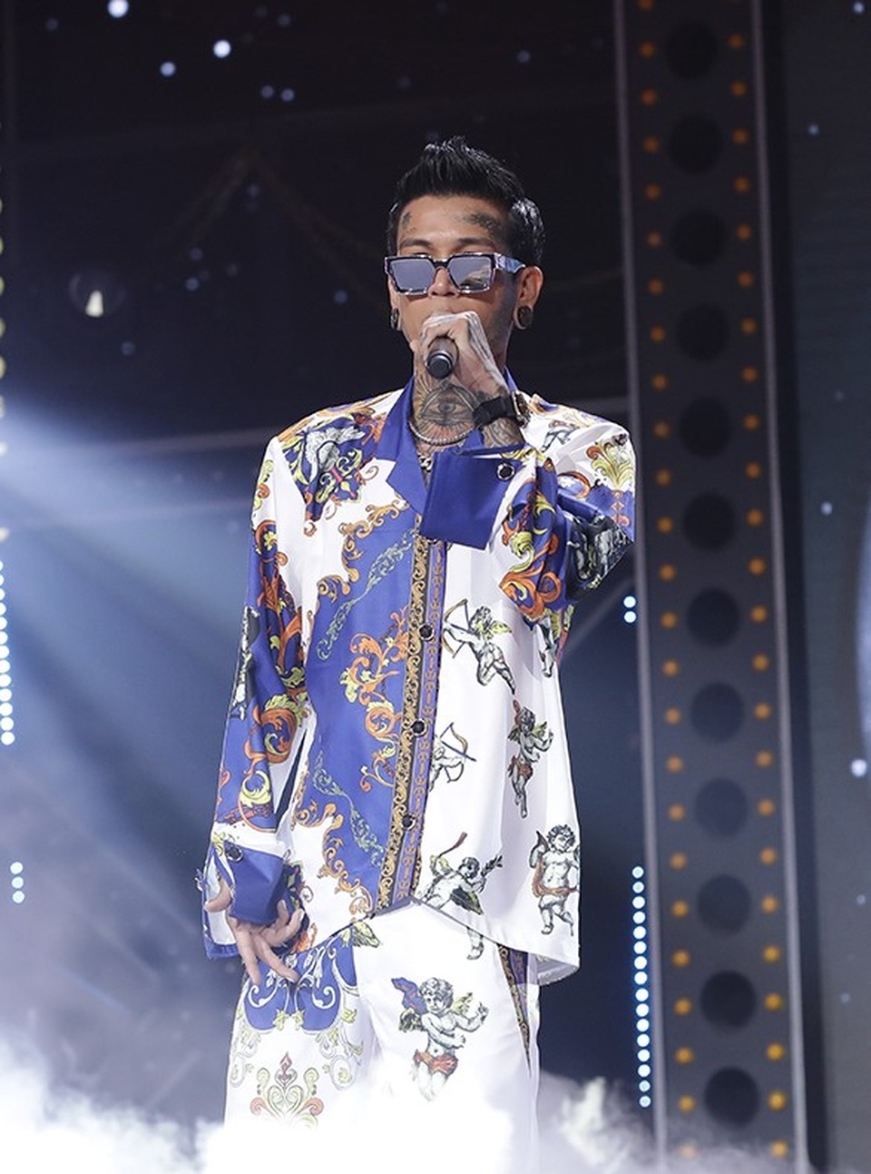 Dế Choắt - thí sinh đầu tiên bước vào vòng chung kết Rap Việt - 2 Dế Choắt - thí sinh đầu tiên bước vào vòng chung kết Rap Việt - 2