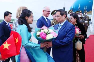 Thủ tướng Phạm Minh Chính bắt đầu thăm chính thức Cộng hòa Estonia