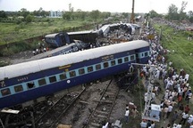 Ấn Độ: Tai nạn tàu hoả thảm khốc, ít nhất 53 người thiệt mạng