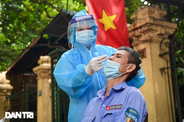 Ảnh: Toàn cảnh Chiến dịch truy vết và phủ vắc xin ngừa Covid-19 tại Hà Nội