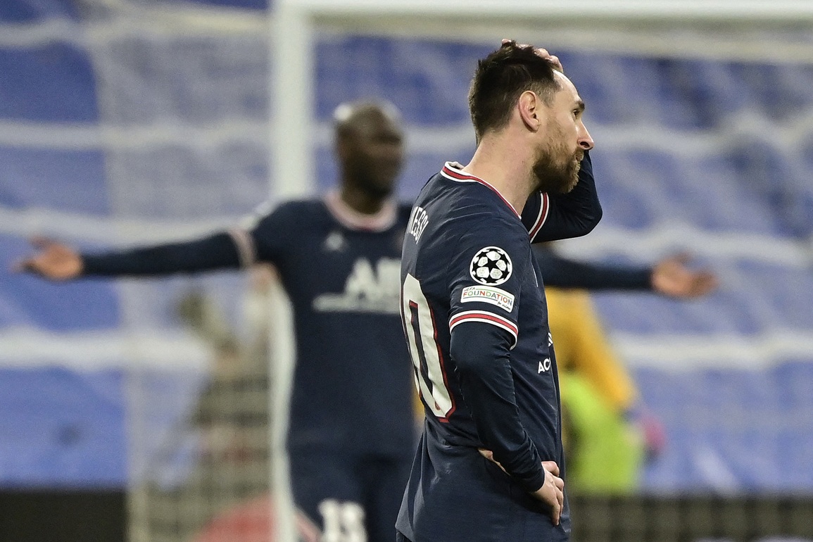 Lập kỷ lục tệ hại, nổi nóng với đồng đội, Messi bị chê… hết thời - 2 Lập kỷ lục tệ hại, nổi nóng với đồng đội, Messi bị chê… hết thời - 2
