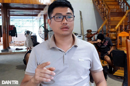 Vợ đưa 3 con đi viện, chồng ở lại tâm lũ giúp dân