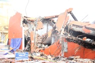 Hiện trường đổ nát vụ cháy siêu thị 2 tầng ở Hà Nội