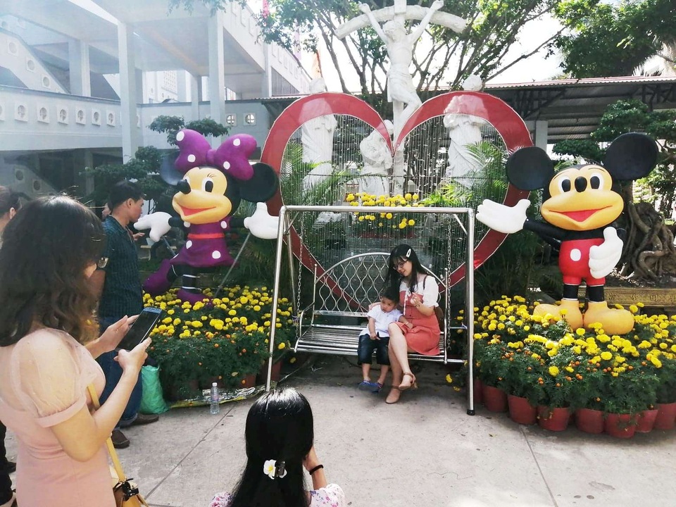 Bạc Liêu: Du khách tấp nập về Thánh đường lớn nhất ĐBSCL ngày đầu năm - 9 Bạc Liêu: Du khách tấp nập về Thánh đường lớn nhất ĐBSCL ngày đầu năm - 9