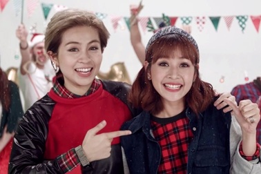 Chi Pu lần đầu khoe giọng hát trong MV Giáng sinh