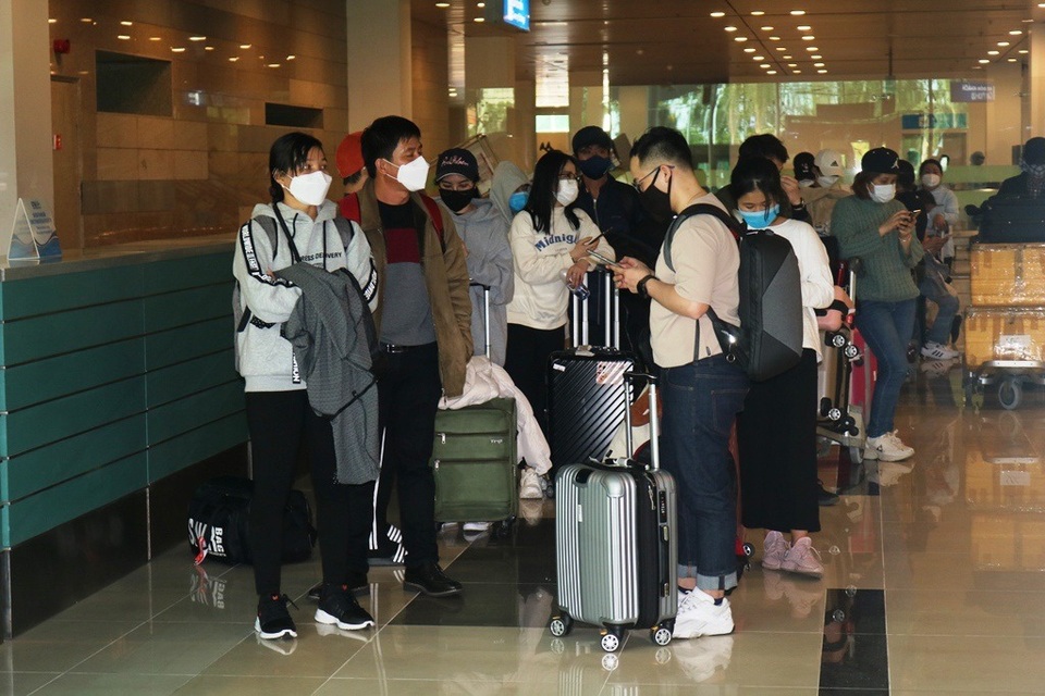 Cần Thơ theo dõi 15 trường hợp biểu hiện ho, sốt đến từ Hàn Quốc - 1