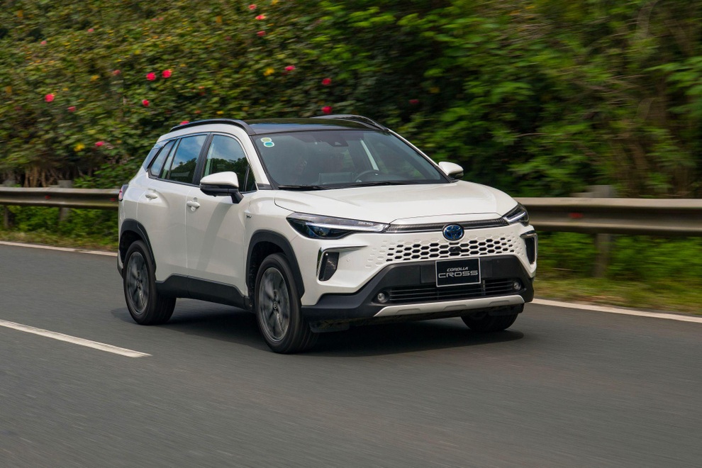 Lý do Corolla Cross luôn nằm trong top những mẫu xe bán chạy nhất thị trường - 3 Lý do Corolla Cross luôn nằm trong top những mẫu xe bán chạy nhất thị trường - 3