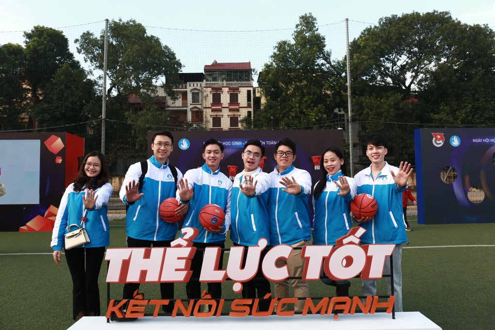 Sôi nổi hoạt động kỷ niệm 73 năm Ngày truyền thống học sinh, sinh viên - 3