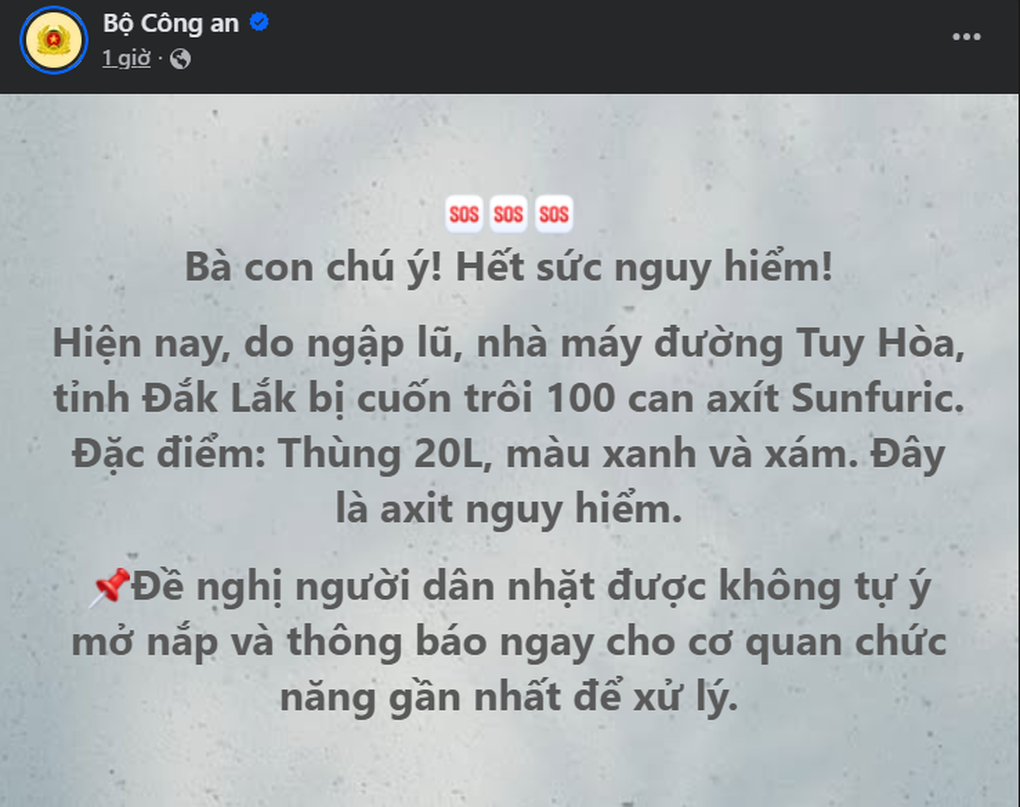 100 can axit sunfuric bị lũ cuốn trôi nguy hiểm thế nào nếu xử lý sai cách? - 1