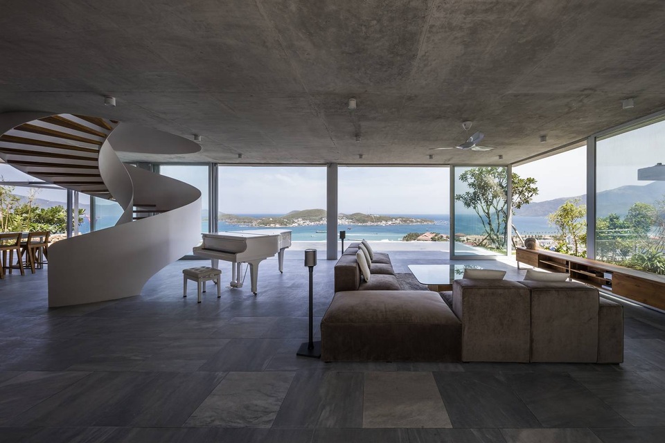 Biệt thự đá độc đáo ở Nha Trang có ban công ẩn hiện tùy thích - 7