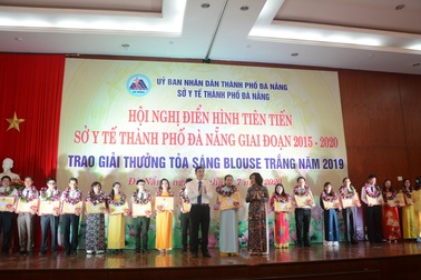 Đà Nẵng vinh danh 20 y, bác sĩ “Tỏa sáng blouse trắng”