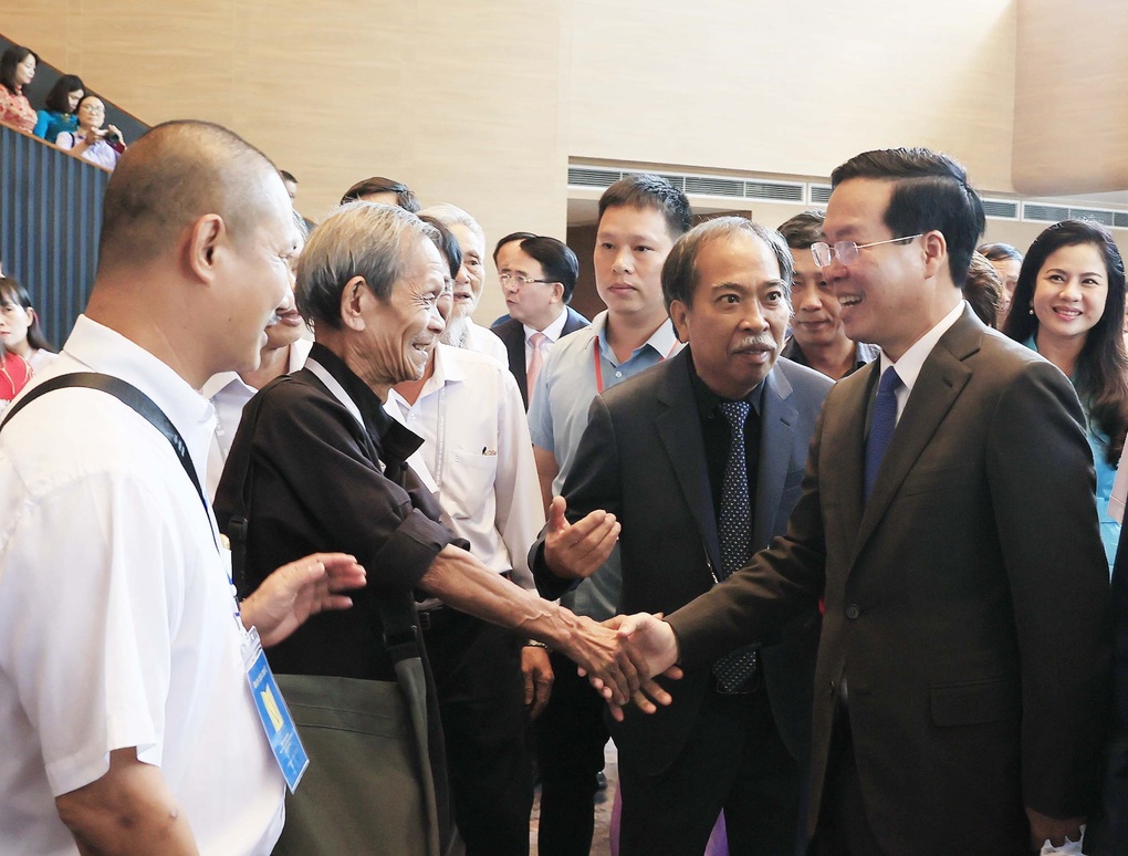 Chủ tịch nước: Văn học chân chính giúp xây dựng con người, văn hóa Việt Nam - 1 Chủ tịch nước: Văn học chân chính giúp xây dựng con người, văn hóa Việt Nam - 1