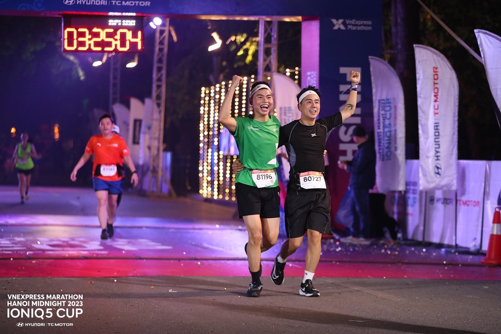 Tovita tham gia giải chạy VNExpress Marathon Hanoi Midnight 2023 - 3 Tovita tham gia giải chạy VNExpress Marathon Hanoi Midnight 2023 - 3