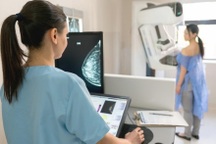 Bệnh nhân ung thư vú cần biết điều này khi tiêm vắc xin phòng Covid-19?