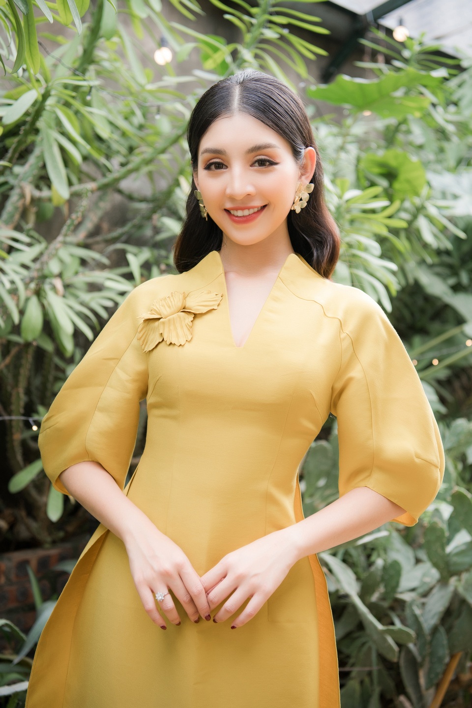 Top 10 Hoa hậu Việt Nam Lê Thanh Tú: “Mẹ tôi doạ lấy chồng sớm dễ đổ vỡ” - 2 Top 10 Hoa hậu Việt Nam Lê Thanh Tú: “Mẹ tôi doạ lấy chồng sớm dễ đổ vỡ” - 2