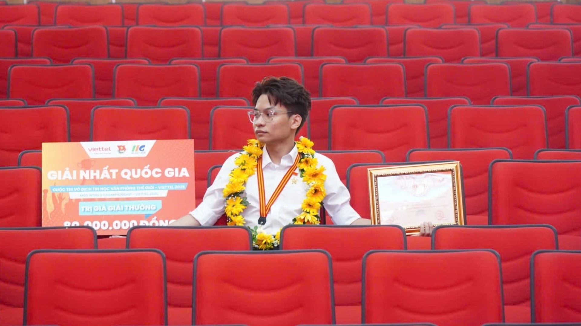 Nhà vô địch tin học văn phòng thế giới: Từ chuyên ngữ nhảy qua công nghệ - 3 Nhà vô địch tin học văn phòng thế giới: Từ chuyên ngữ nhảy qua công nghệ - 3